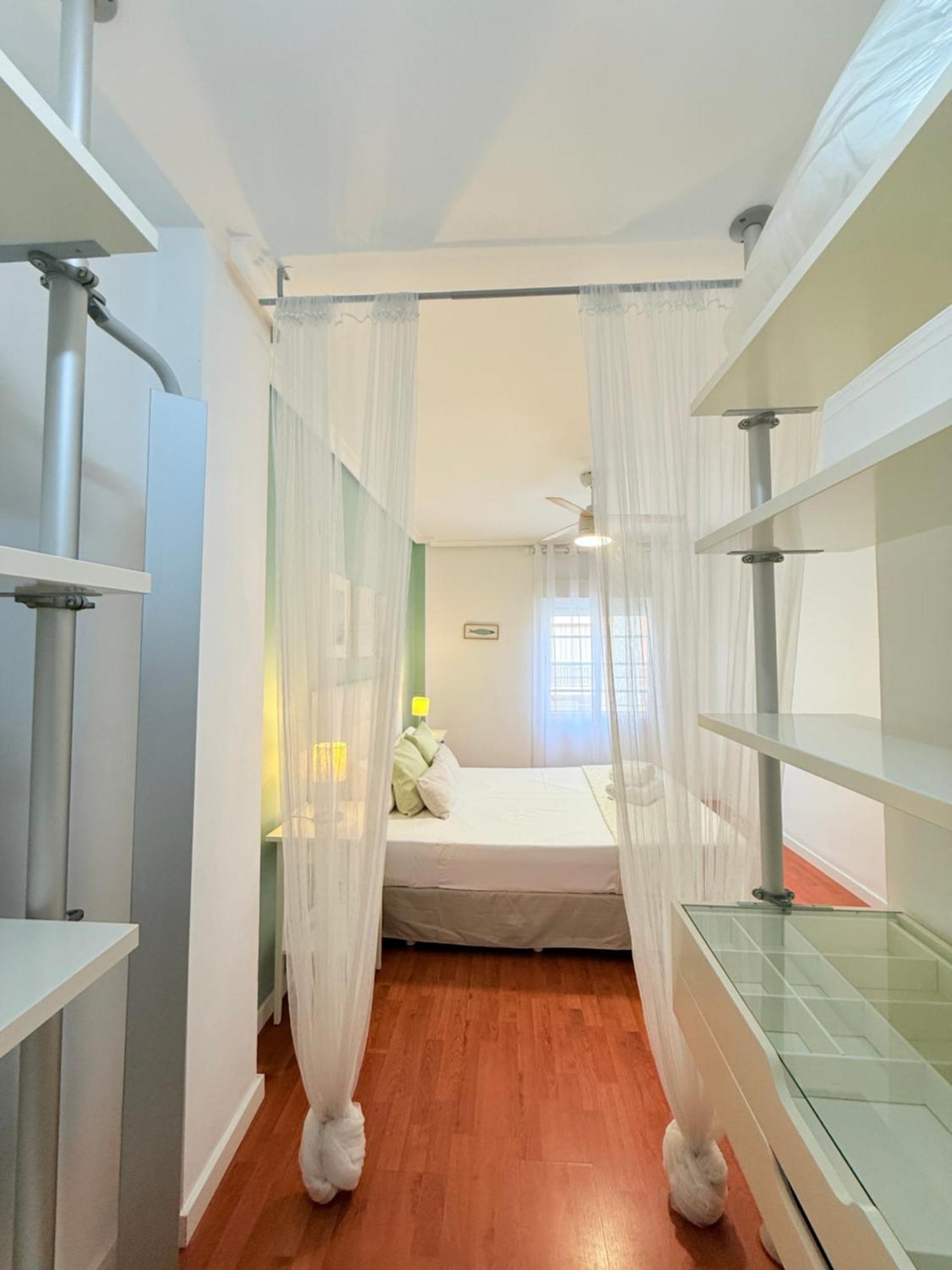 Travel Habitat Mestalla Валенсия Экстерьер фото
